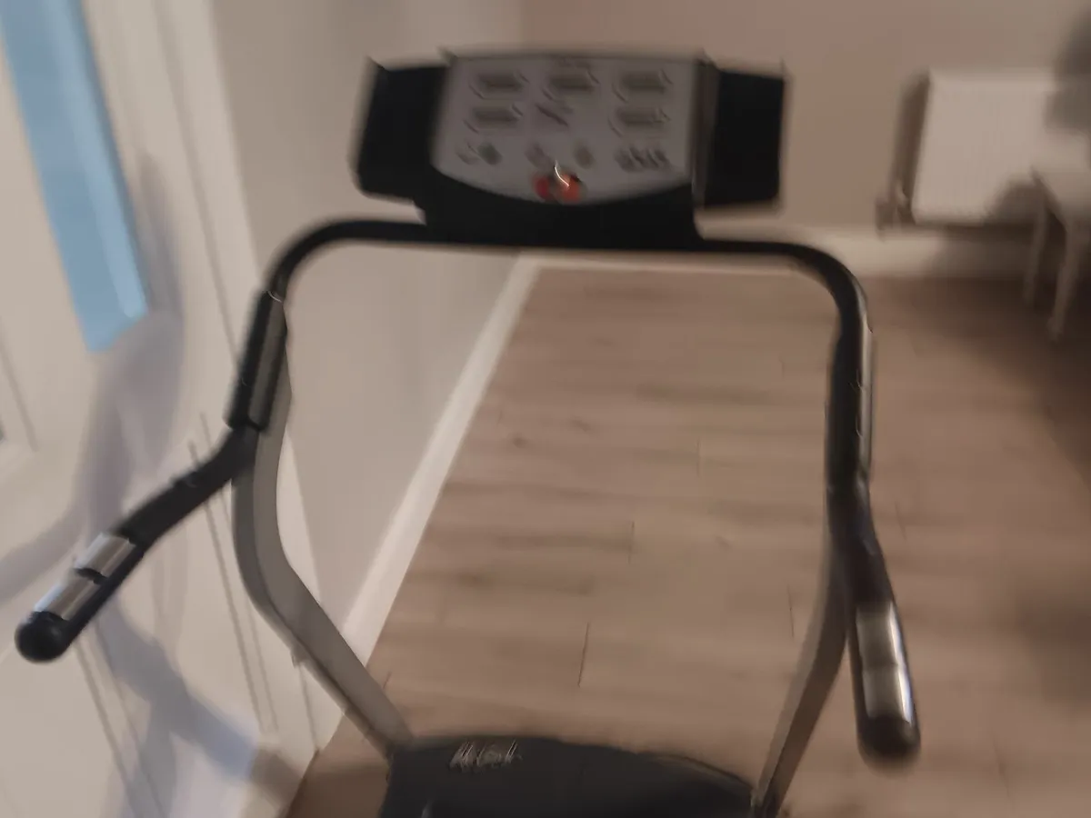 Treadmill - Image 4
