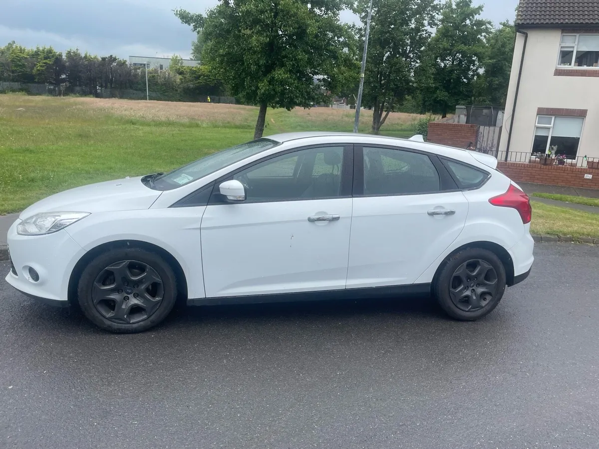 Ford focas - Image 4