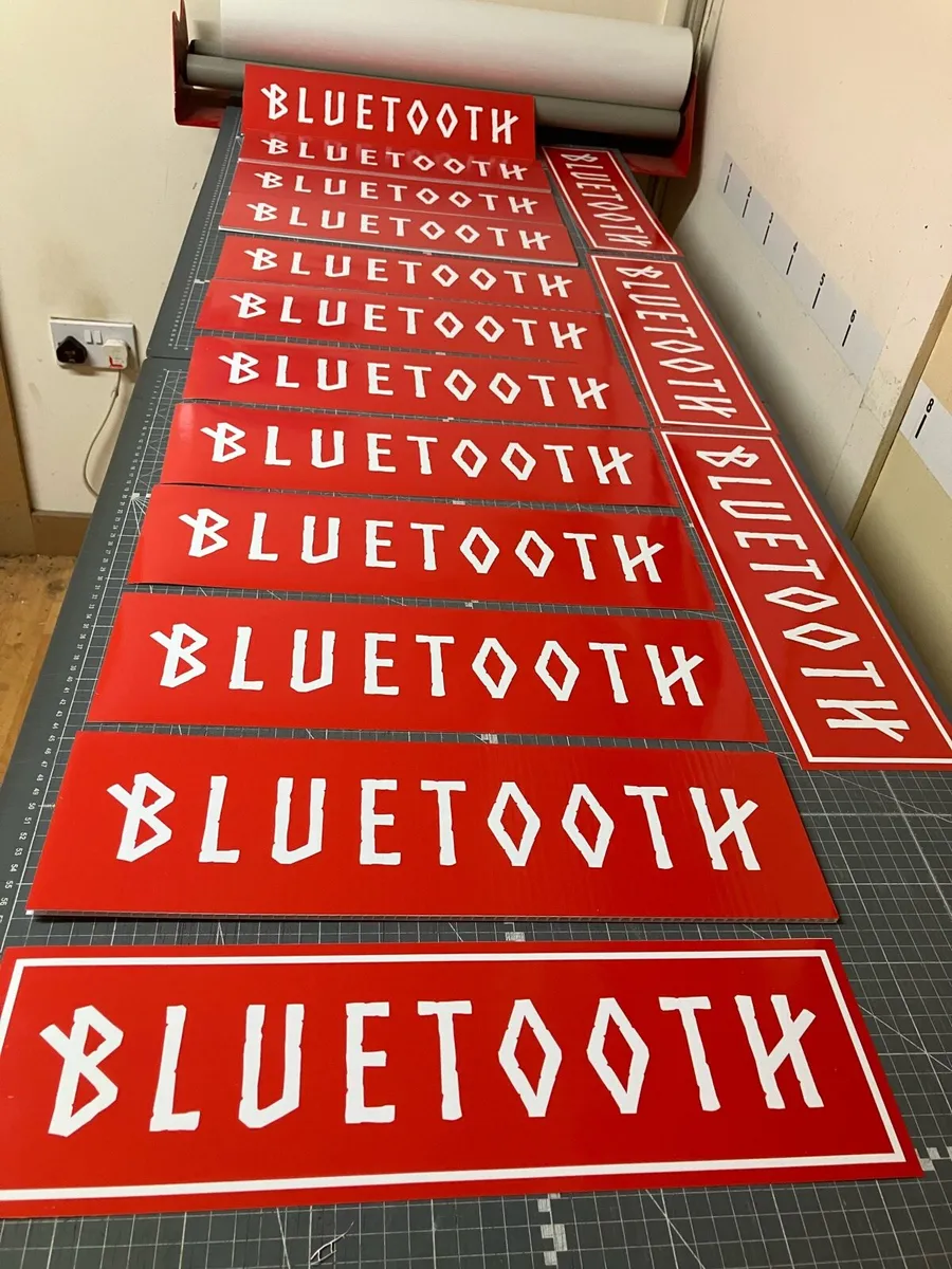 Sign writing and decals - Image 3