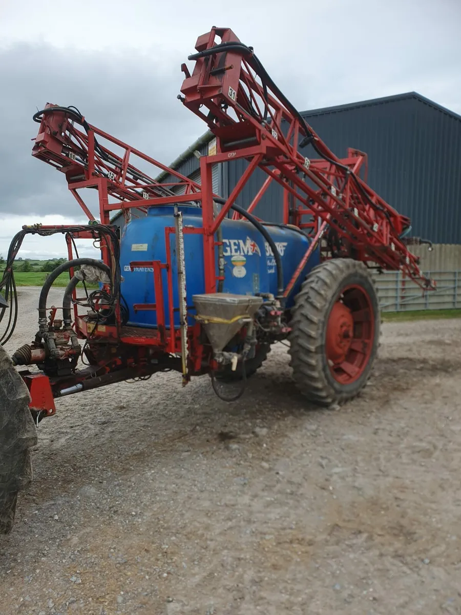 Gem Sprayer - Image 1