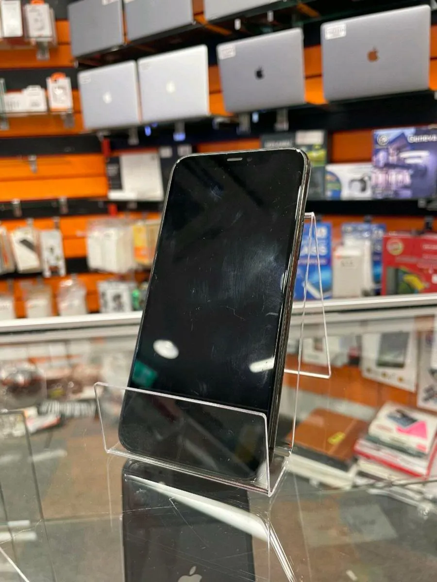 IPHONE 11 PRO 256GB, 1 YEAR WARRANTY, UNLOCKED - Image 4