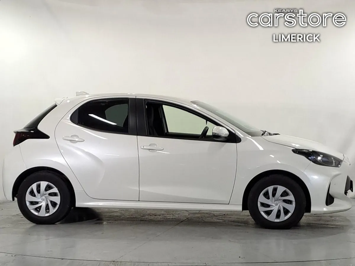 Toyota Yaris 1.0 Vvt-i 3Dr Terra - Image 2