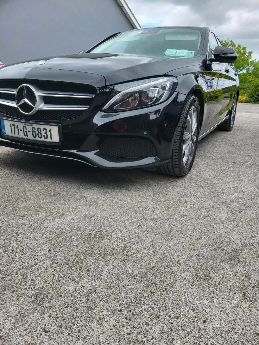 Car - Image 3