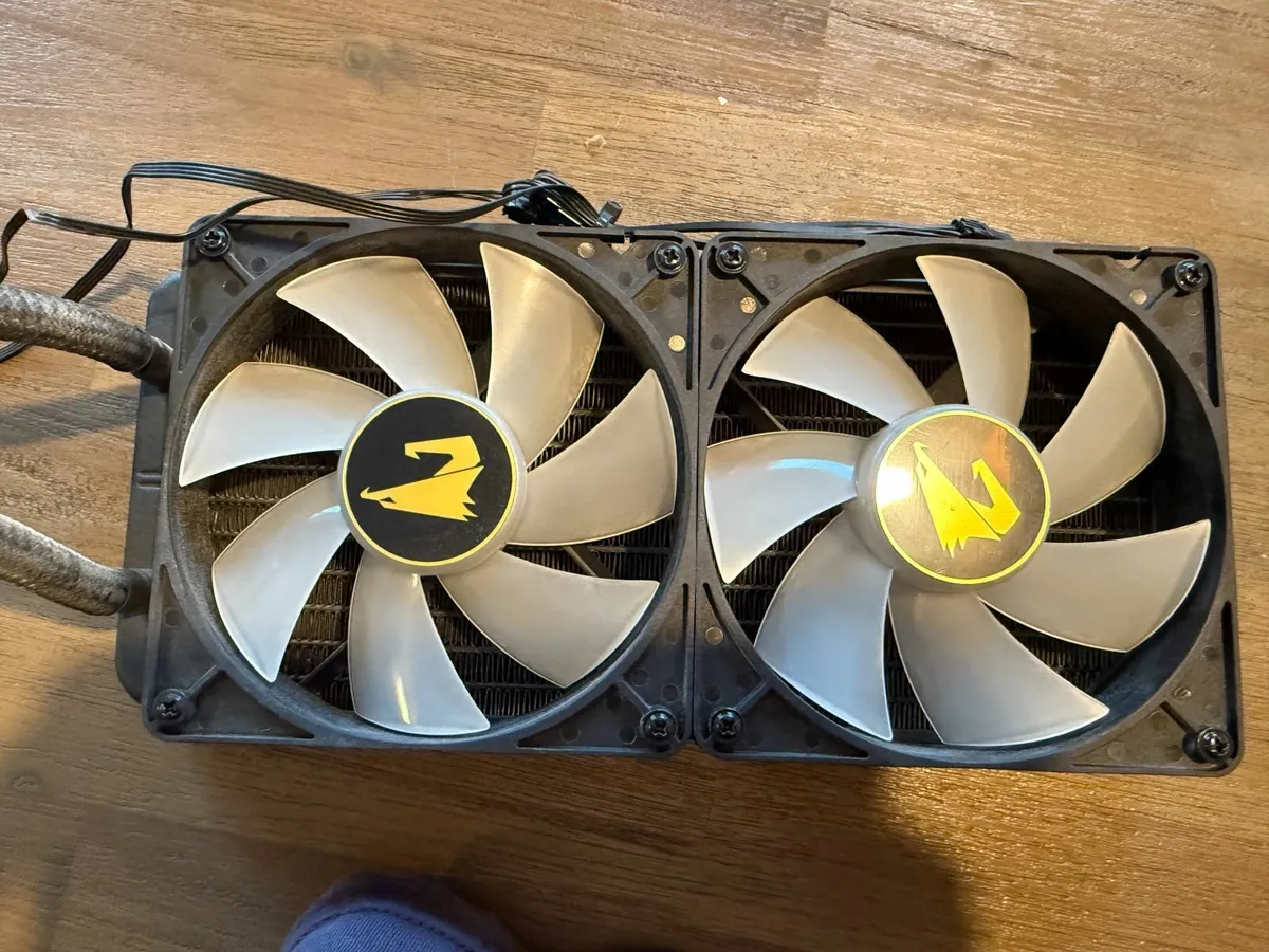 AORUS GeForce RTX 3090 XTREME WATERFORCE - Image 3