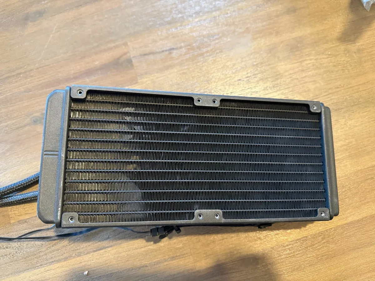 AORUS GeForce RTX 3090 XTREME WATERFORCE - Image 4