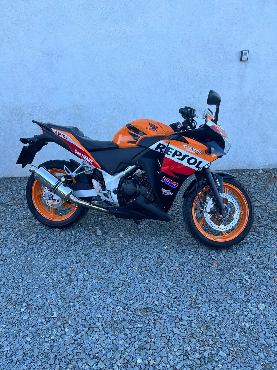 HONDA CBR250R - Image 1