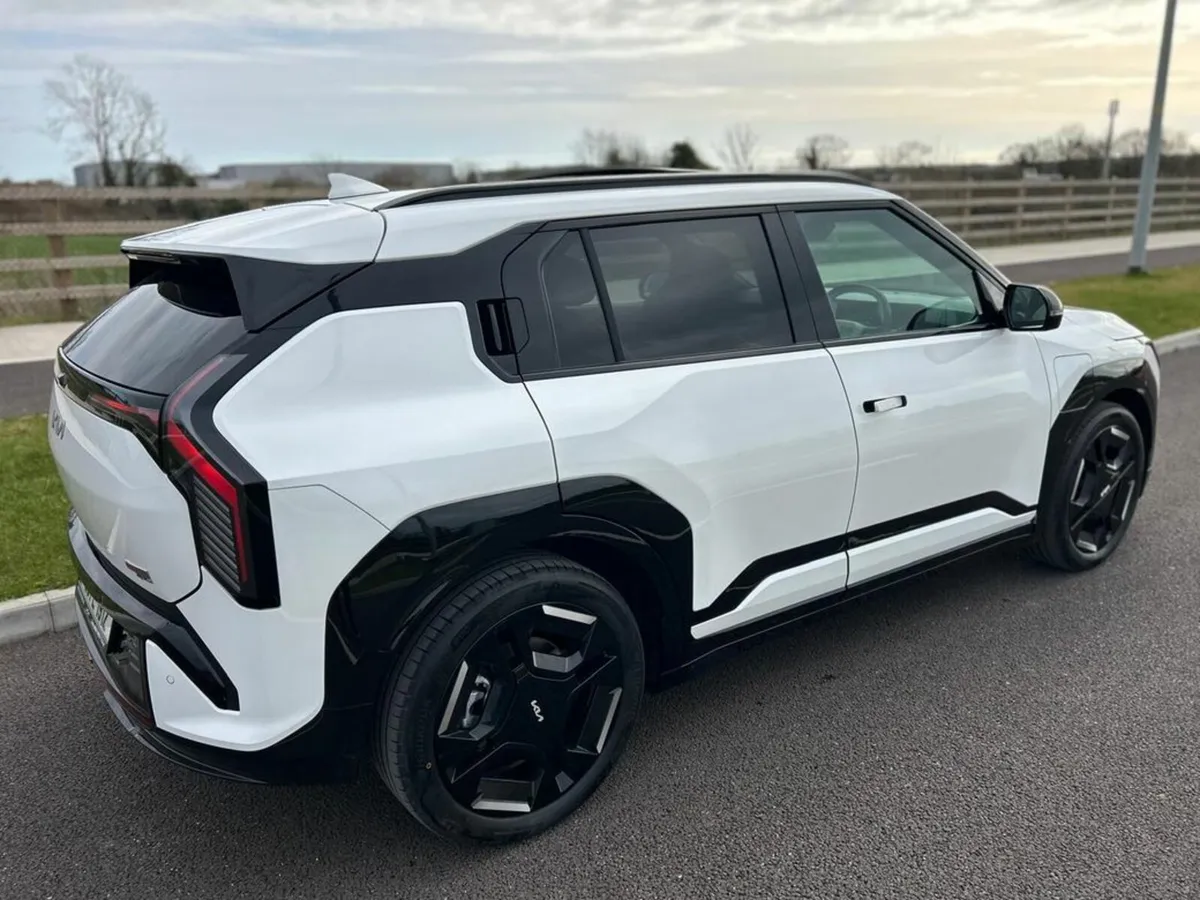 Kia EV3 Earth Range**Finance From 0%*New rear sign - Image 2