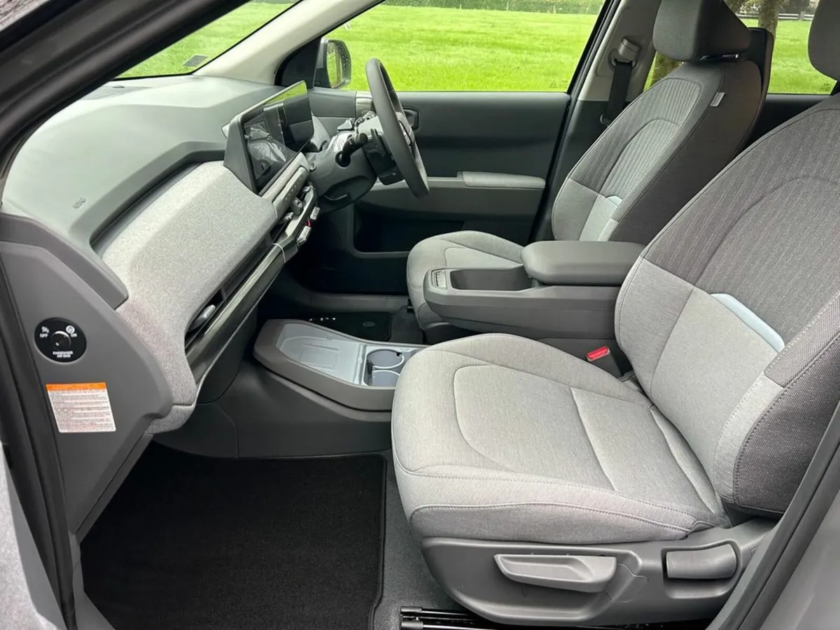 Kia EV3 *Earth 2 up to 436 km range, **Finance Fro - Image 3