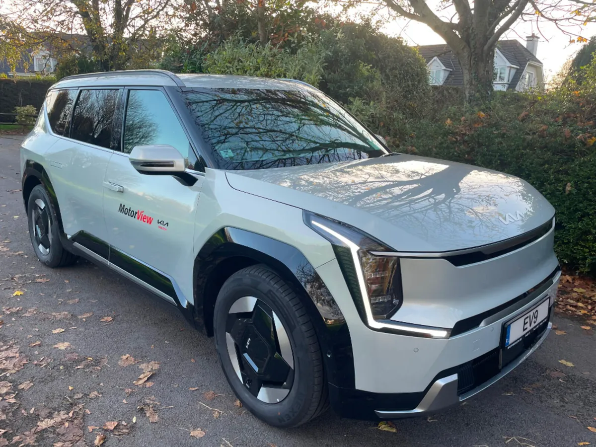 Kia EV9 PCP & Finance**FAST CHARGING 10%-80% IN 24 - Image 4