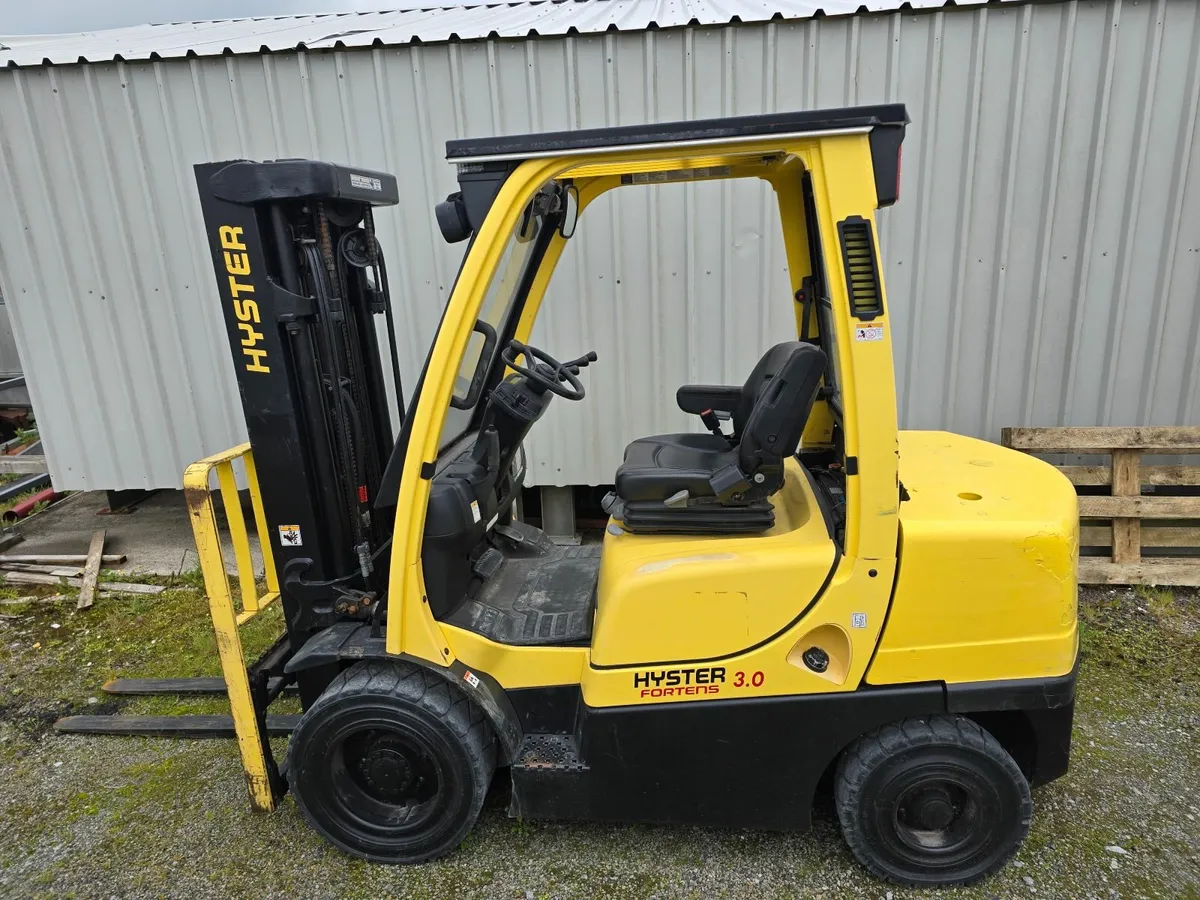 3 ton Hyster Forklift - Image 1