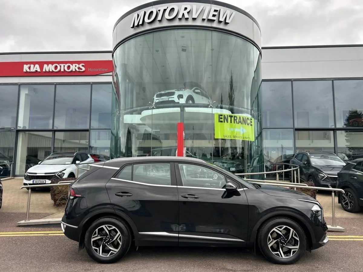 Kia Sportage Diesel 5DR *SHOWROOM CONDITION*Multi- - Image 1
