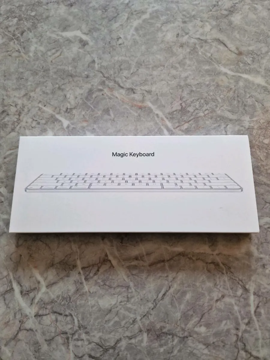 Apple Magic Keyboard - Image 1