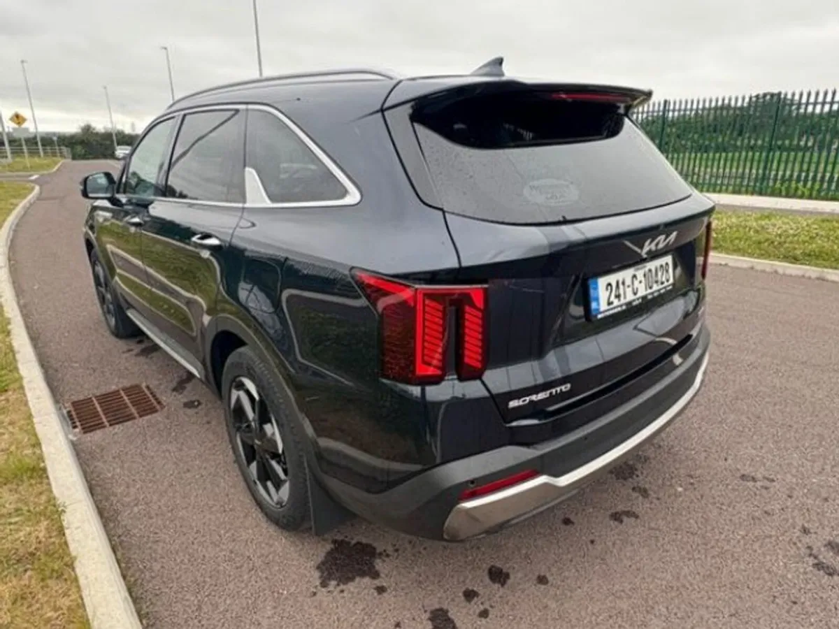 Kia Sorento 2.2D K4 7SEATER *PRESTINE CONDITION* L - Image 3