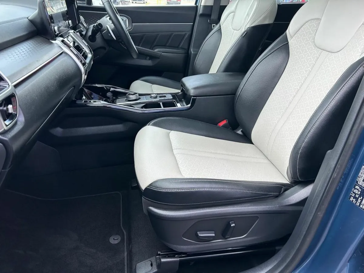 Kia Sorento 2.2D 7 SEASTER K4 1 OWNER FROM NEW *PR - Image 3