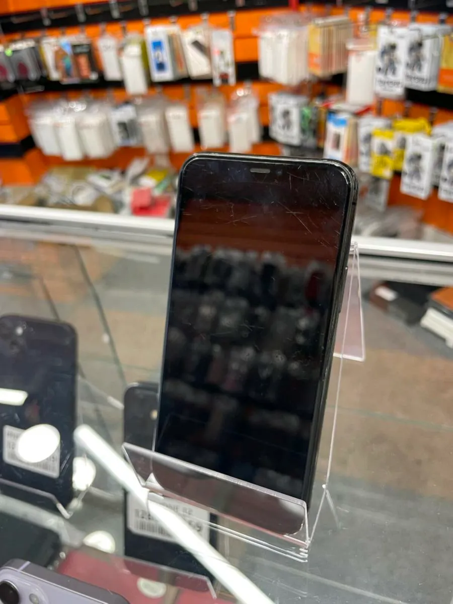 IPHONE 11 PRO 64GB, 1 YEAR WARRANTY, UNLOCKED - Image 4