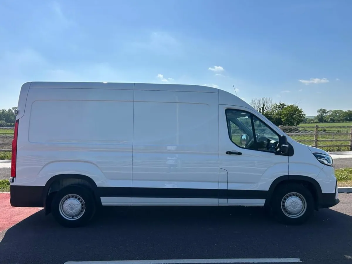Maxus DELIVER 9 BASE LH P/V *Immaculate Condition* - Image 4
