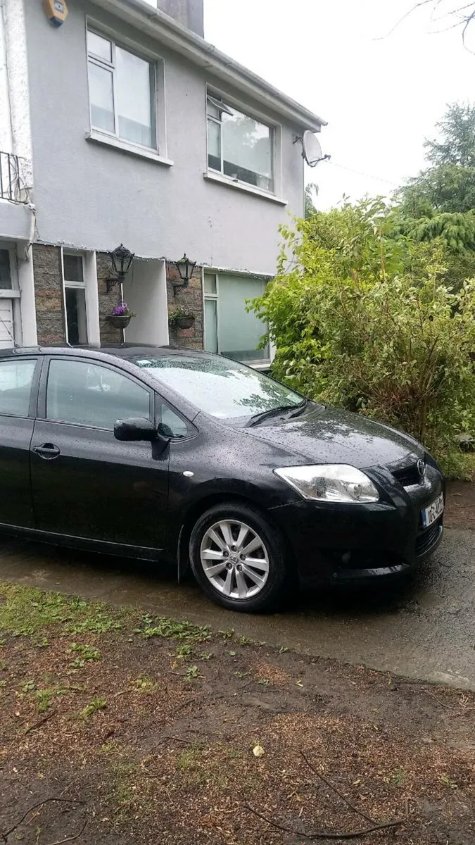 Car - Image 2