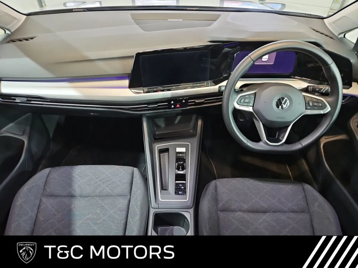Volkswagen Golf Life Automatic Petrol Mhev - Image 3