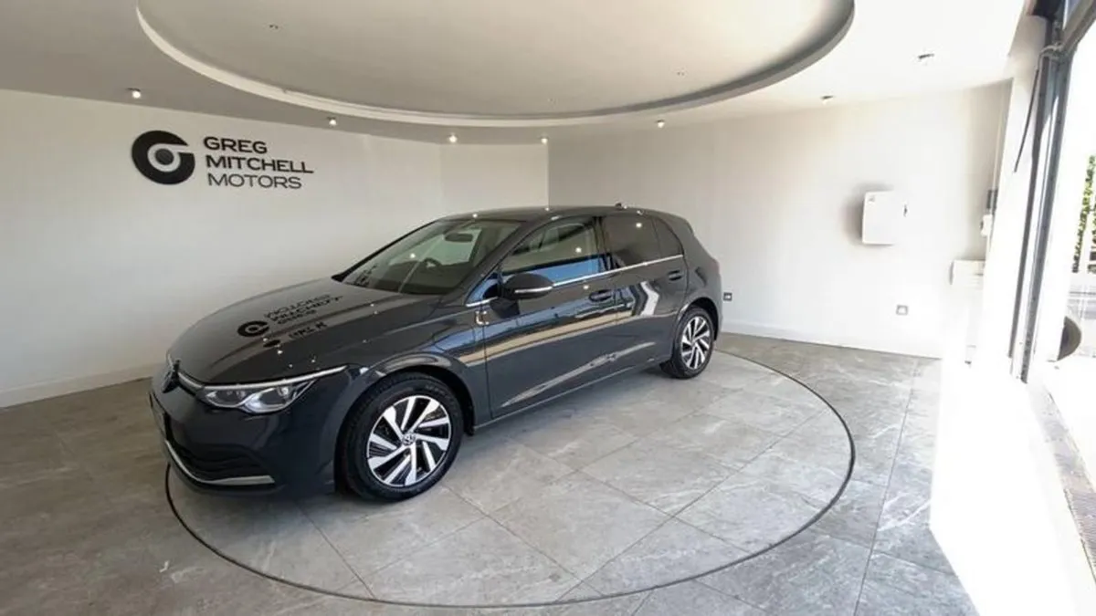 Volkswagen Golf 1.4 TSI Ehybrid Style 5dr DSG - Image 3
