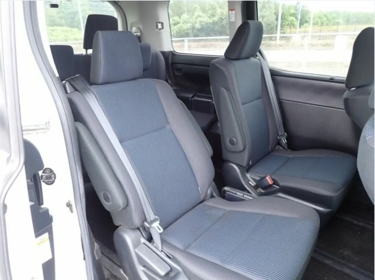 Toyota Voxy 7 seater hybrid auto - Image 3