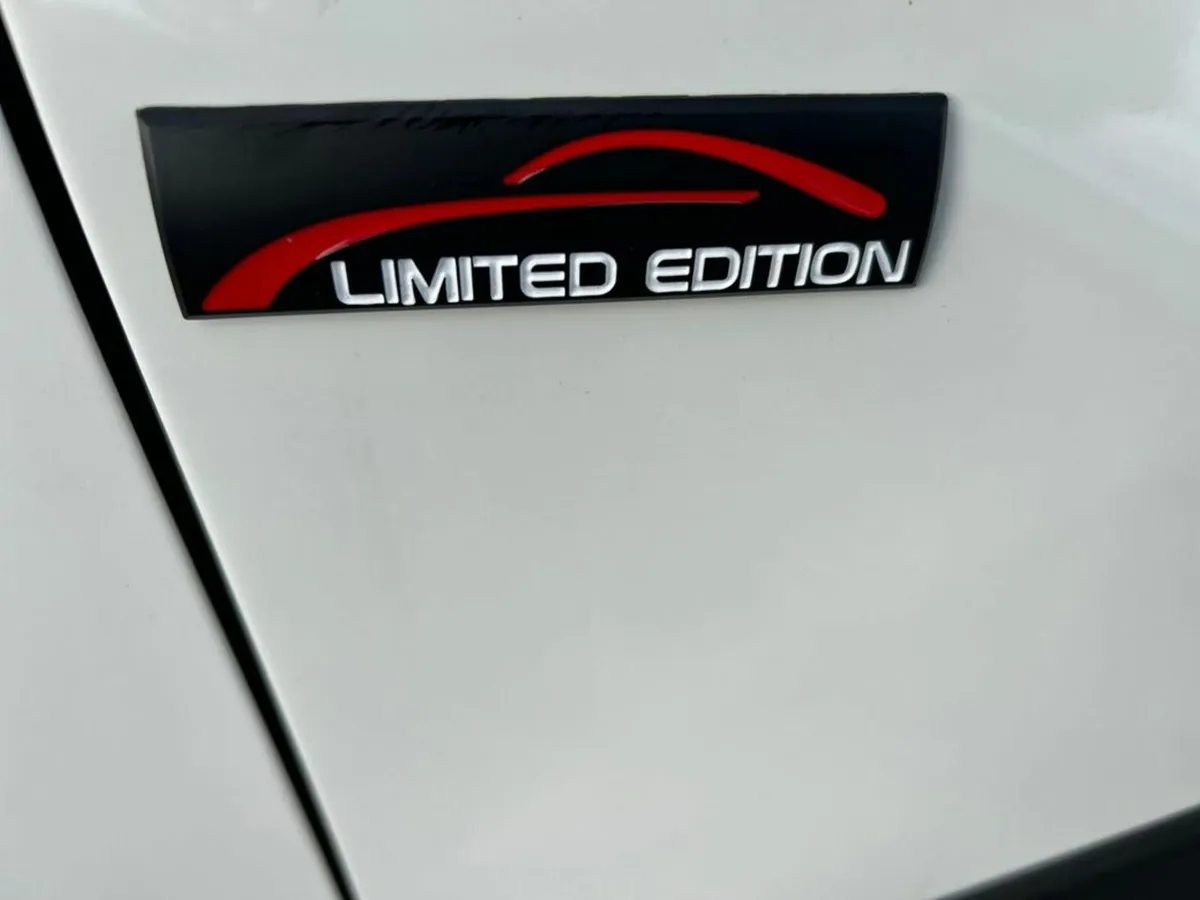 Kia Stonic Limited Edition *Two tone* Touch Screen - Image 3