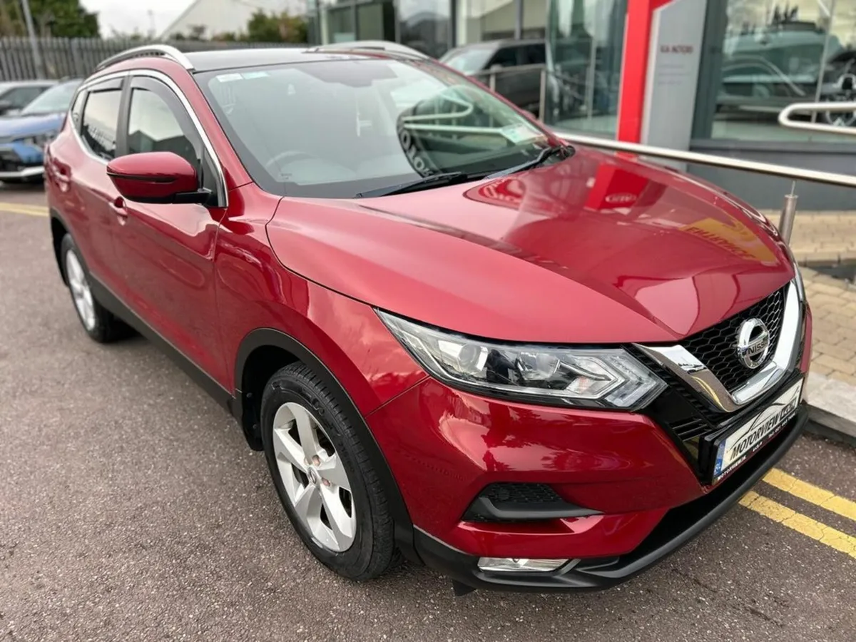 Nissan Qashqai 1.5D SV 5DR *MINT CONDITION* Touch - Image 2