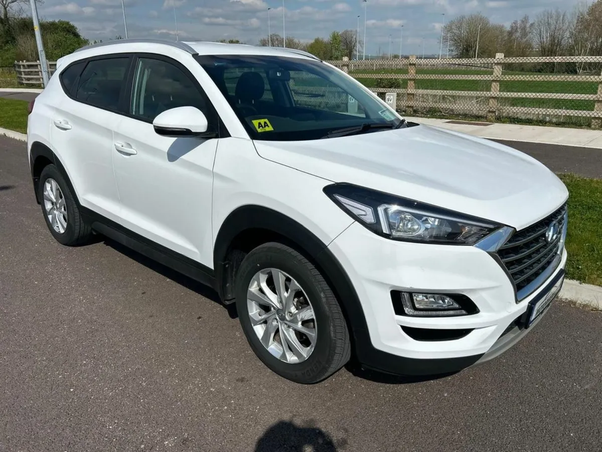 Hyundai Tucson Executive 1.6 Diesel Very Low Kms S - Image 2