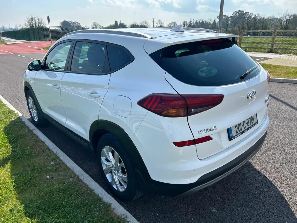 Hyundai Tucson Executive 1.6 Diesel Very Low Kms S - Image 3