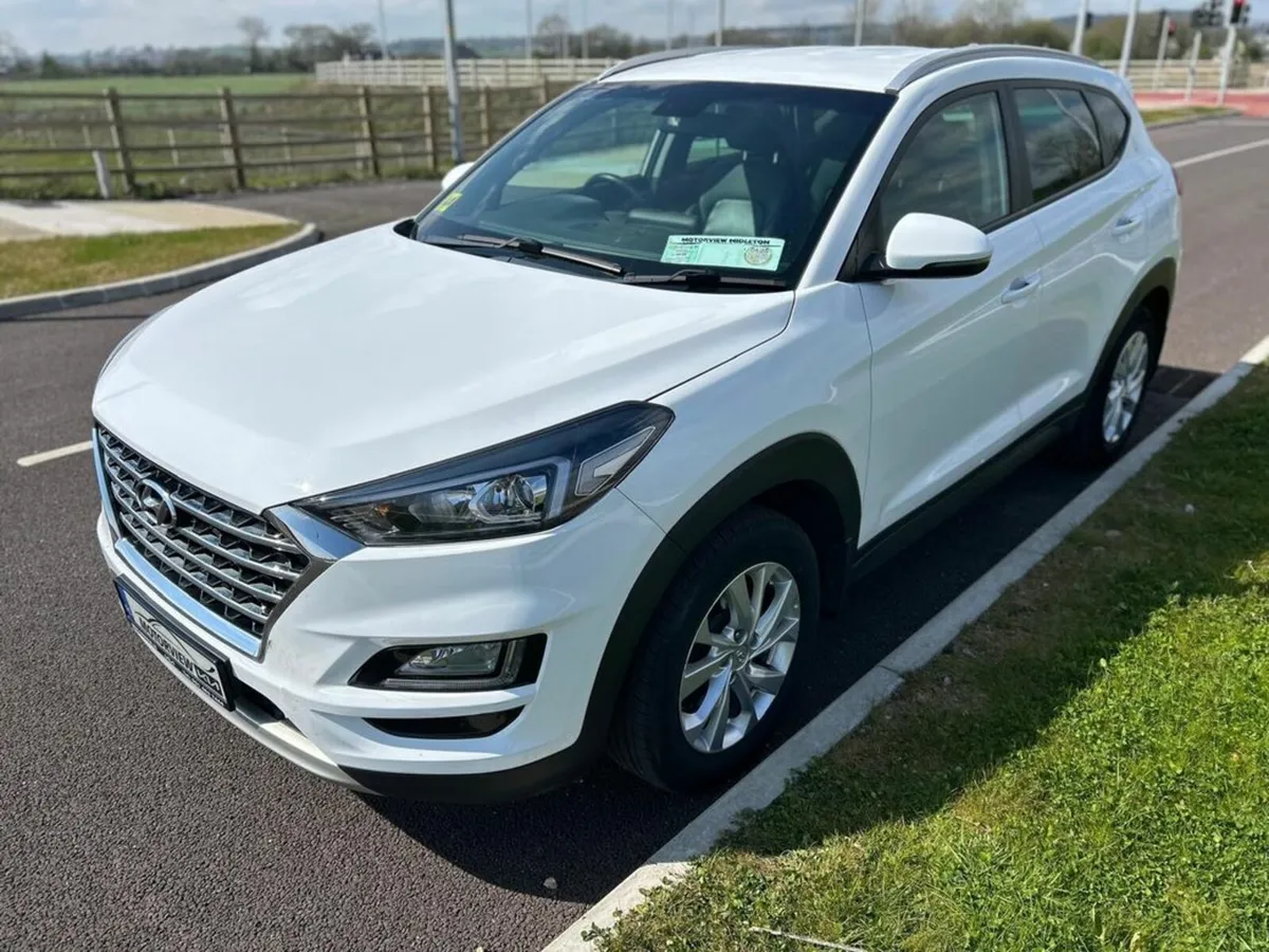 Hyundai Tucson Executive 1.6 Diesel Very Low Kms S - Image 4