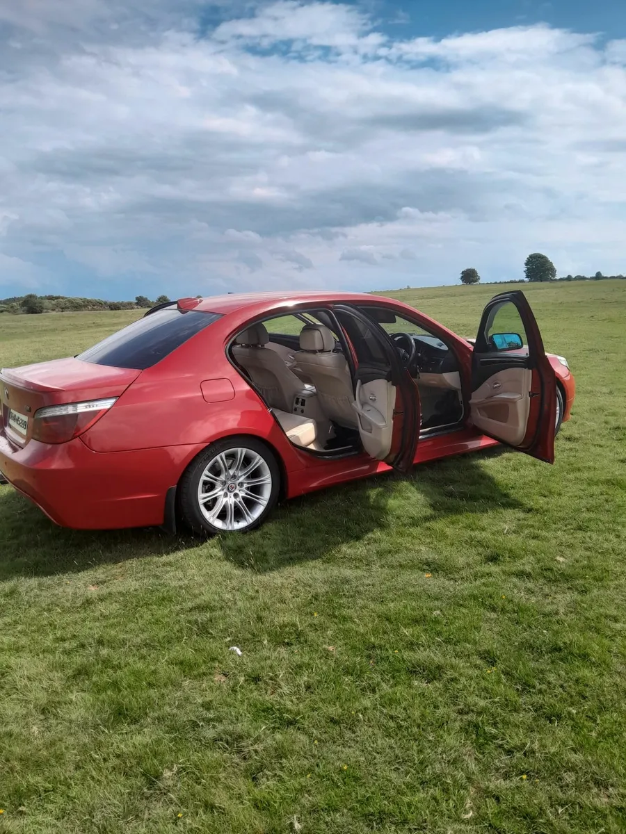 BMW 5-Series 2008 - Image 1