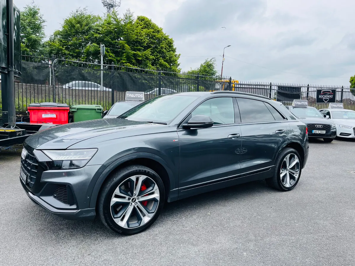 2021 (211) AUDI Q8 3.0 60 TFSI E Q COMPETITION - Image 3