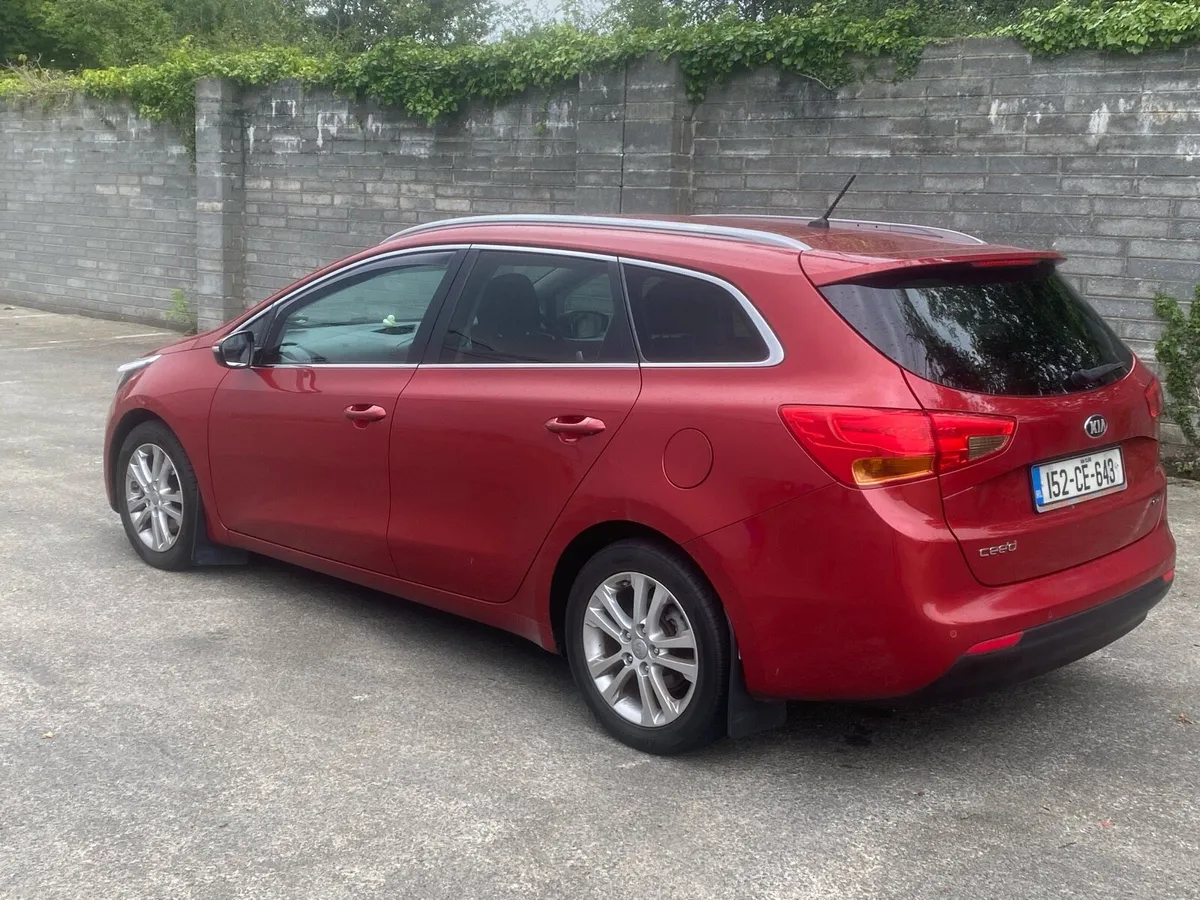 2015 Ceed, 1 Previous Owner,  NCT 12/25 - Image 3