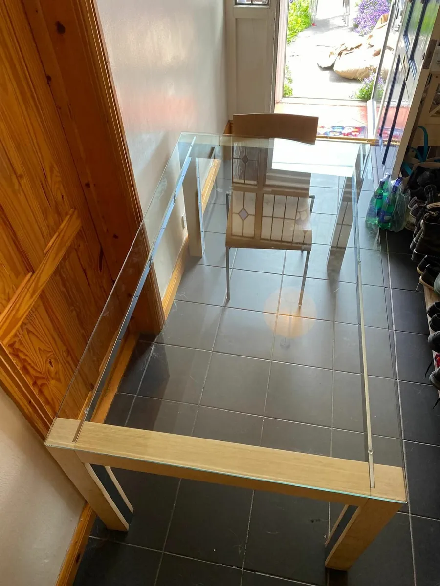 ***FREE***Table and 4  chairs - Image 4