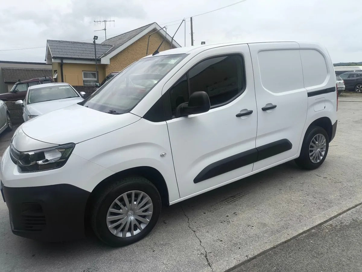 Citroen Berlingo 2021 - Image 4