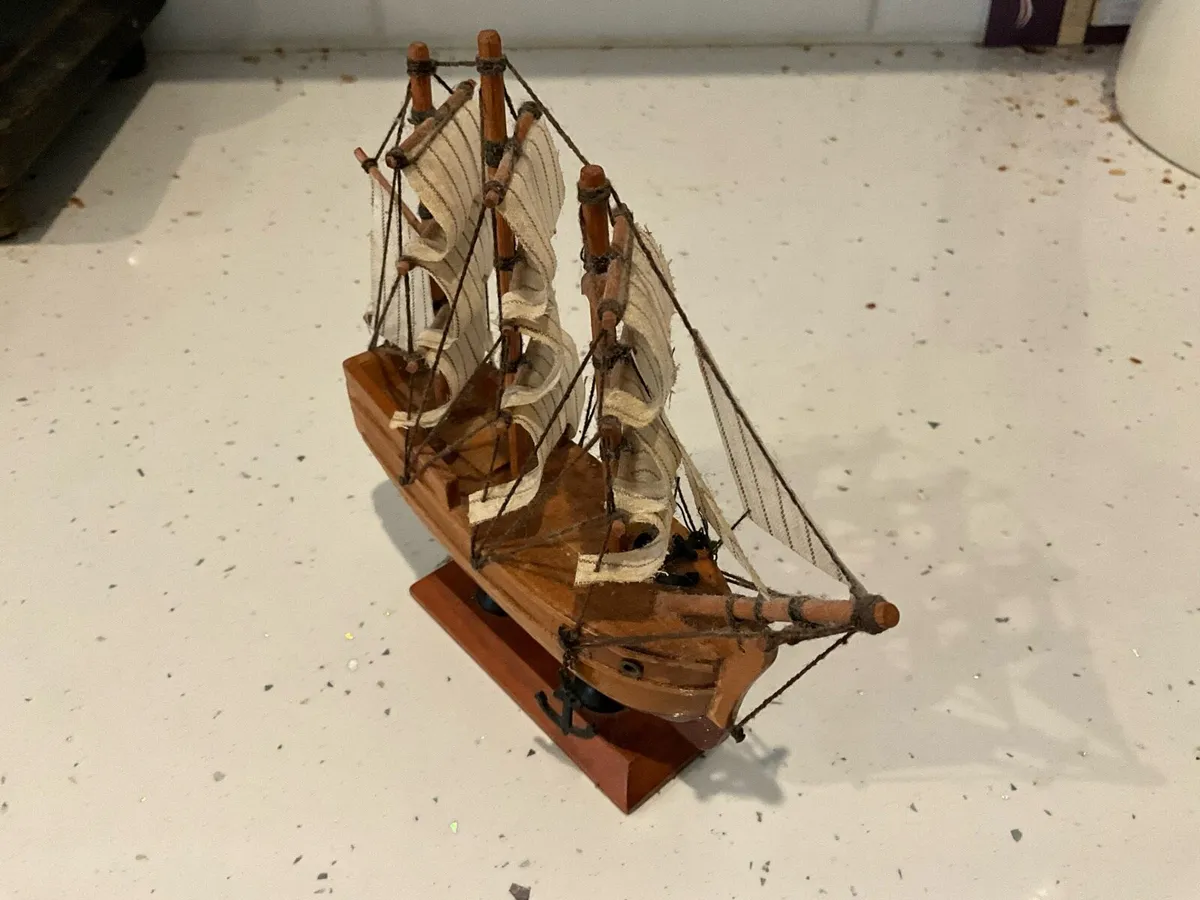 H.M.S  BOUNTY - Image 4