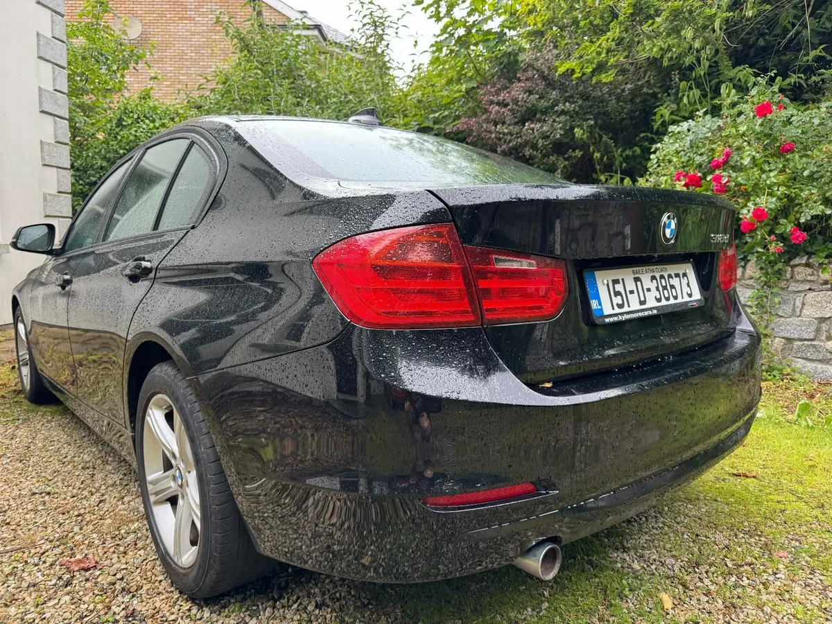 2015 BMW 3 Series - Image 4