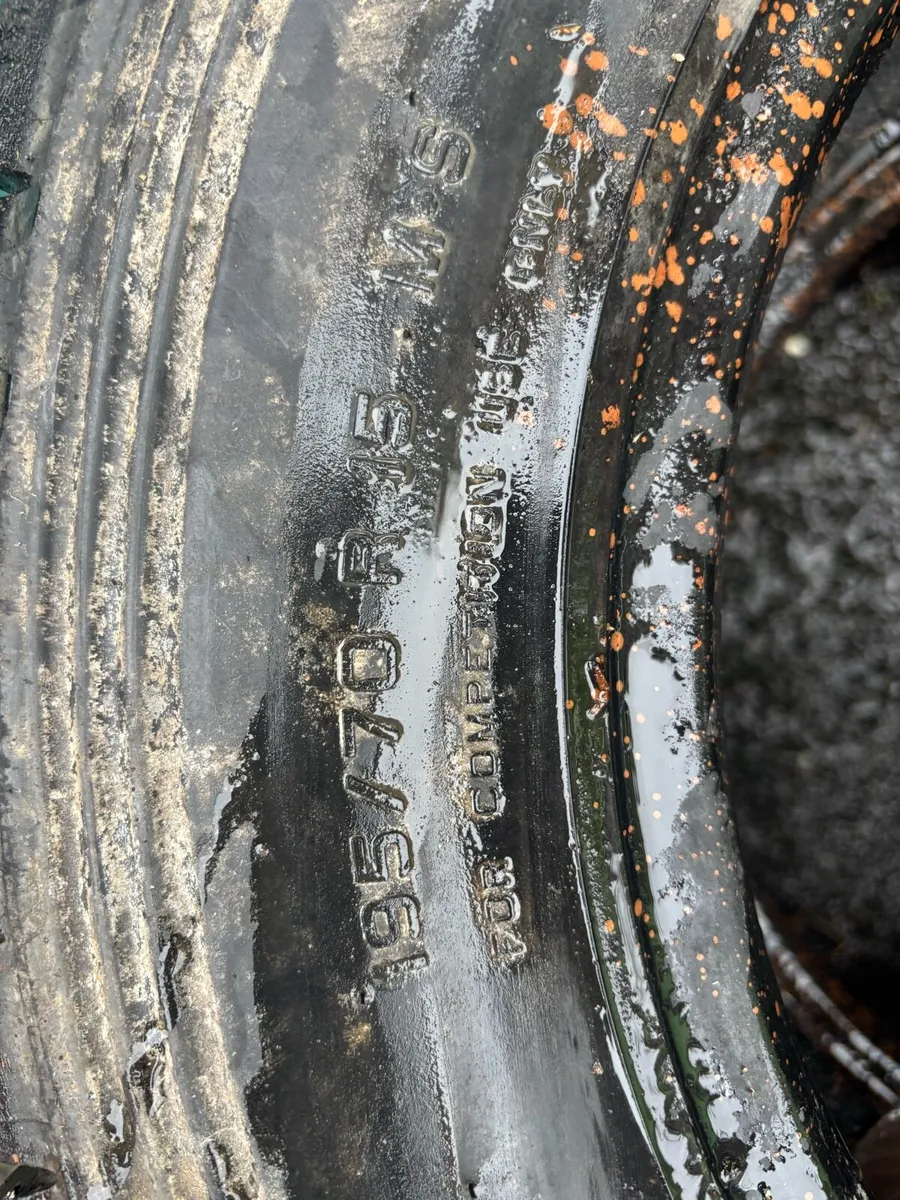 Pirelli Gravel Tyres - Image 4