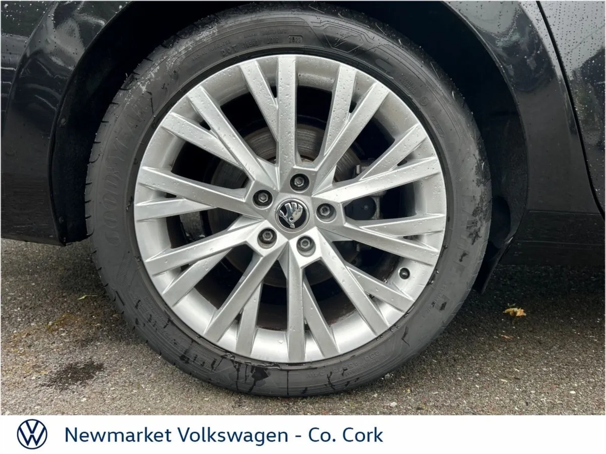 Skoda Superb Style Combi Estate 2.0tdi 150BHP DSG - Image 2
