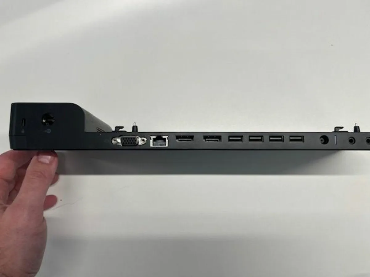Hewlett Packard Docking Station & Charging Cable - Image 3