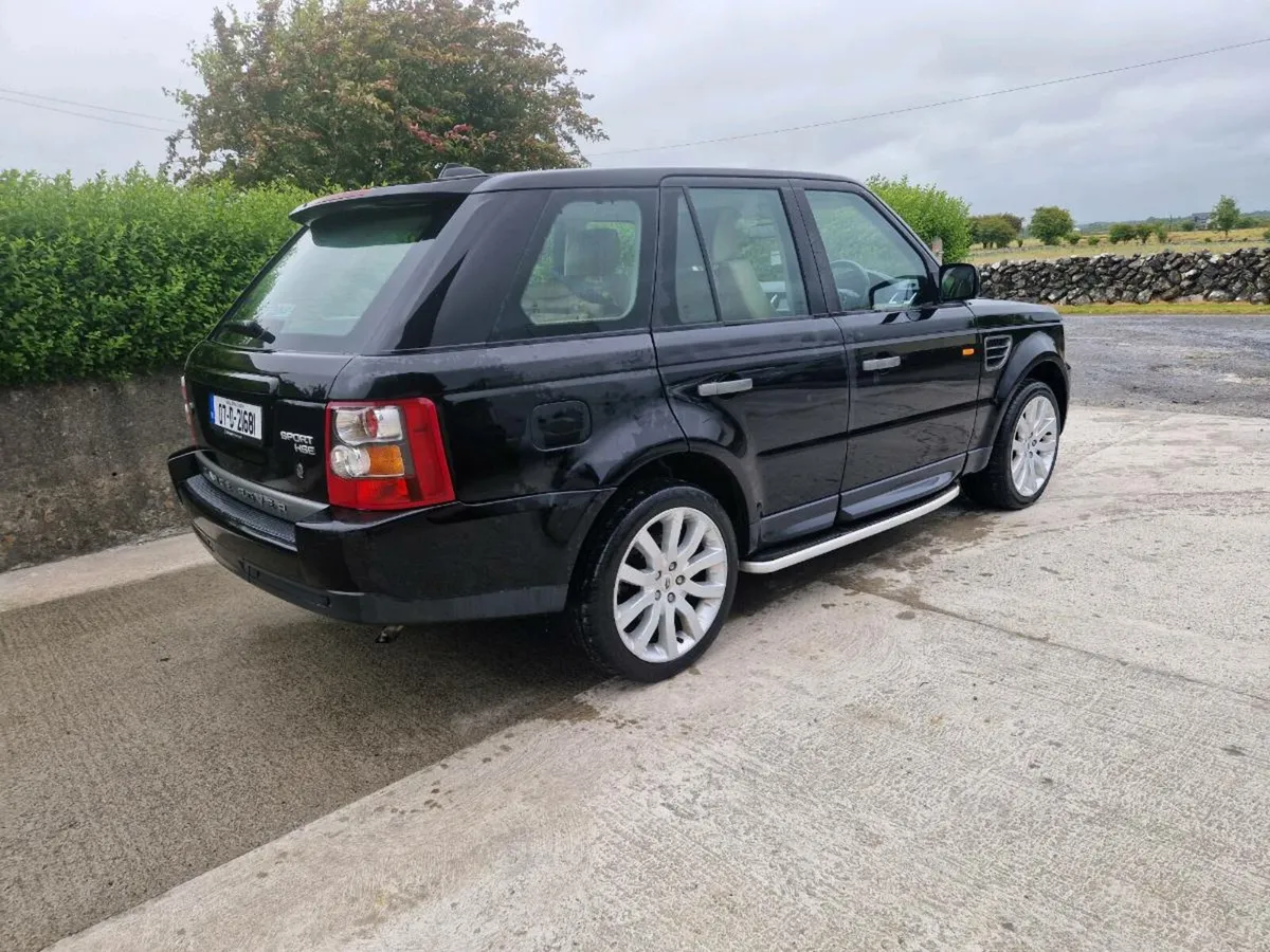 Rang Rover Sport - Image 2