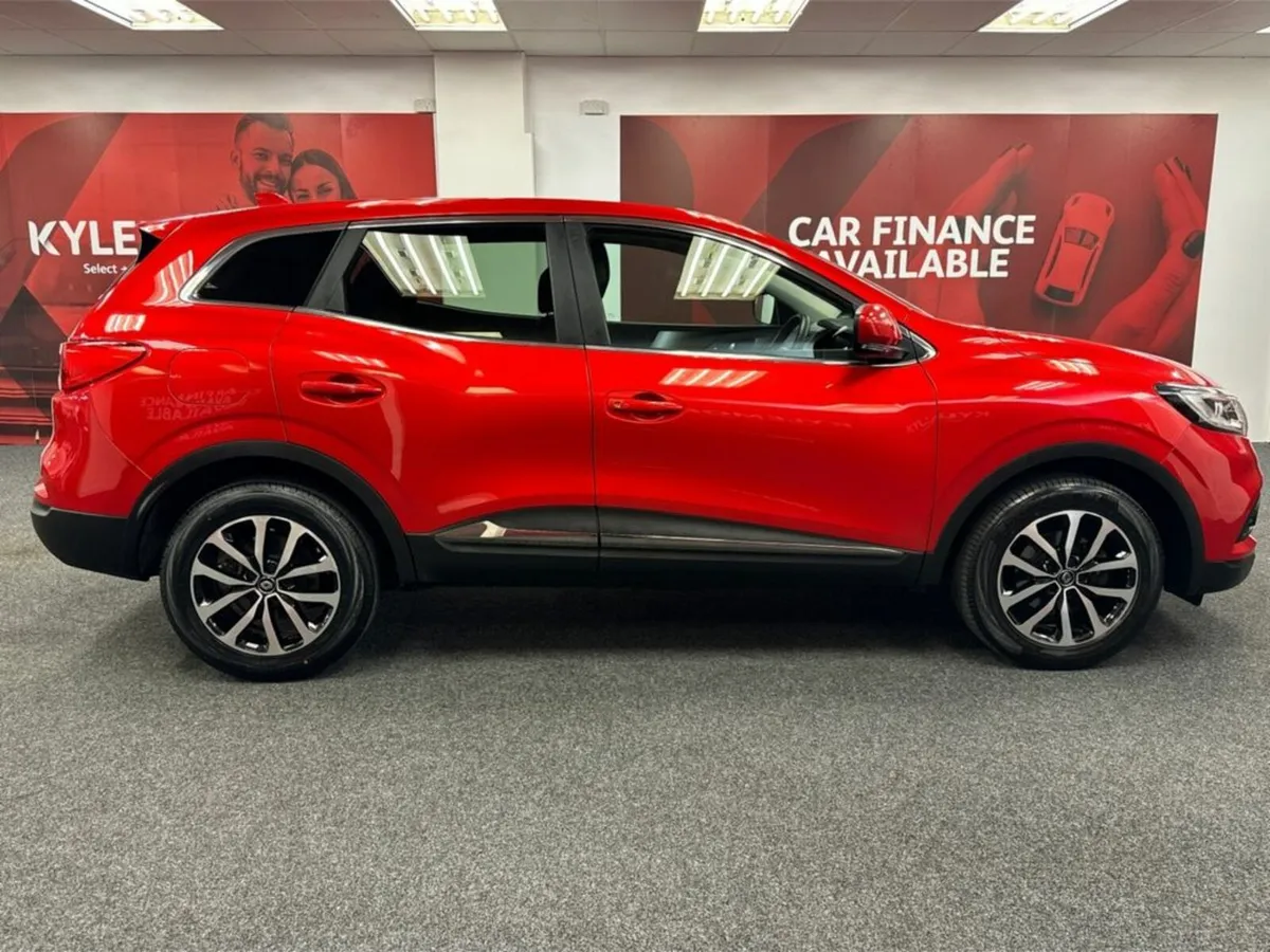 Renault Kadjar EQUILIBRE TCE 140 - 17'' ALLOY WHEE - Image 3