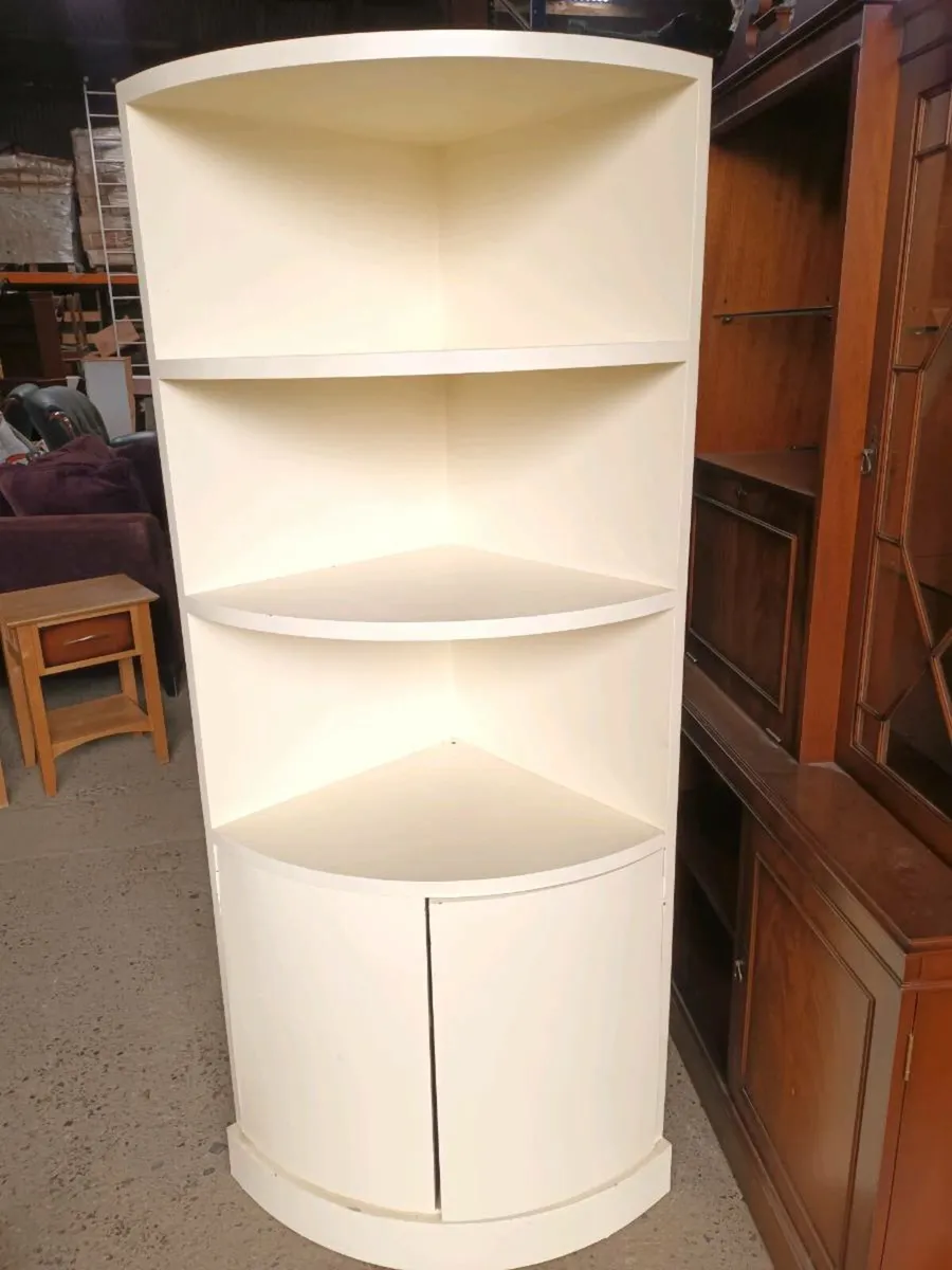 Corner Shelf Unit