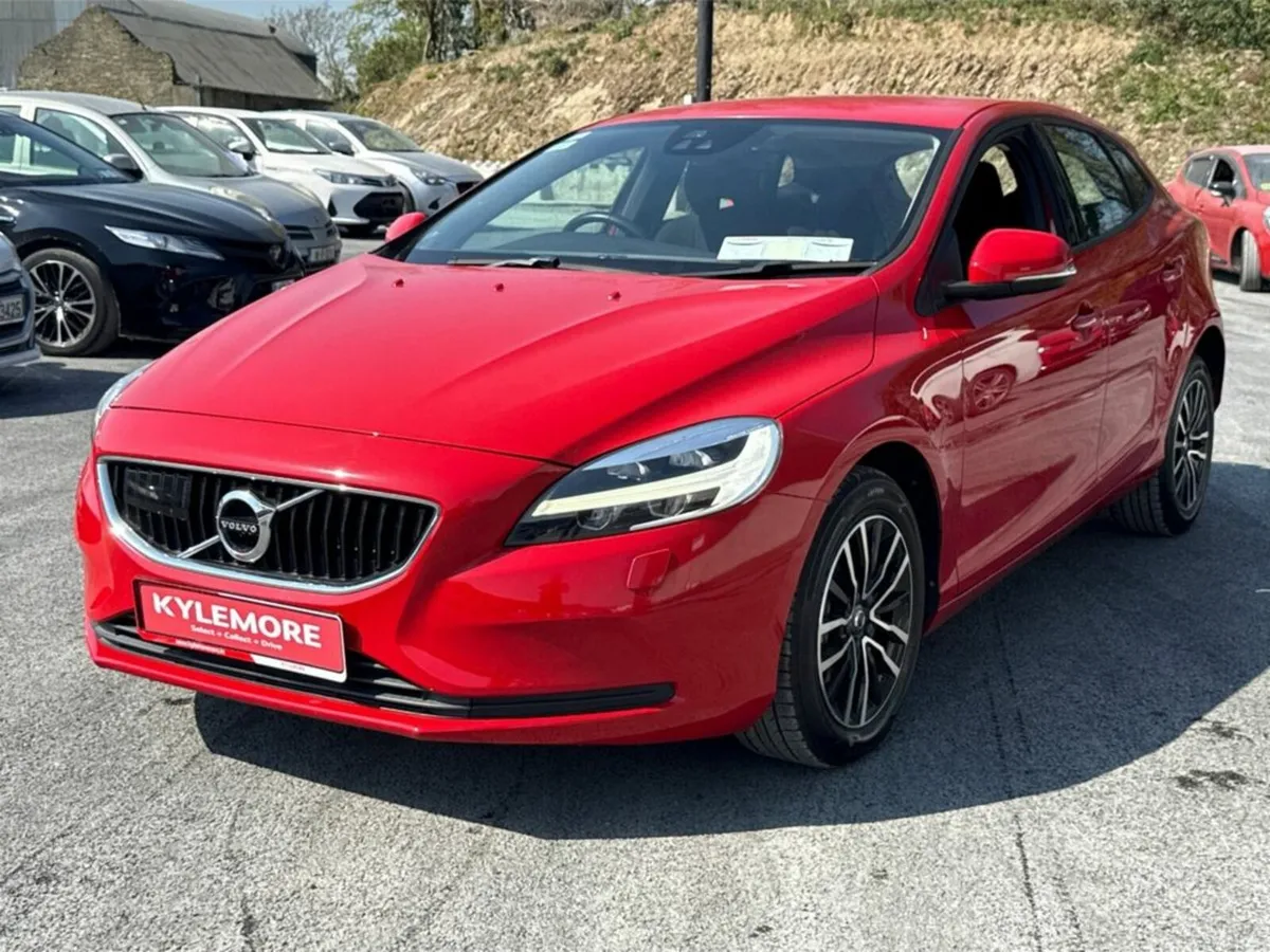 Volvo V40 1.5 AUTOMATIC - REVERSE CAMERA - ALLOY W - Image 4
