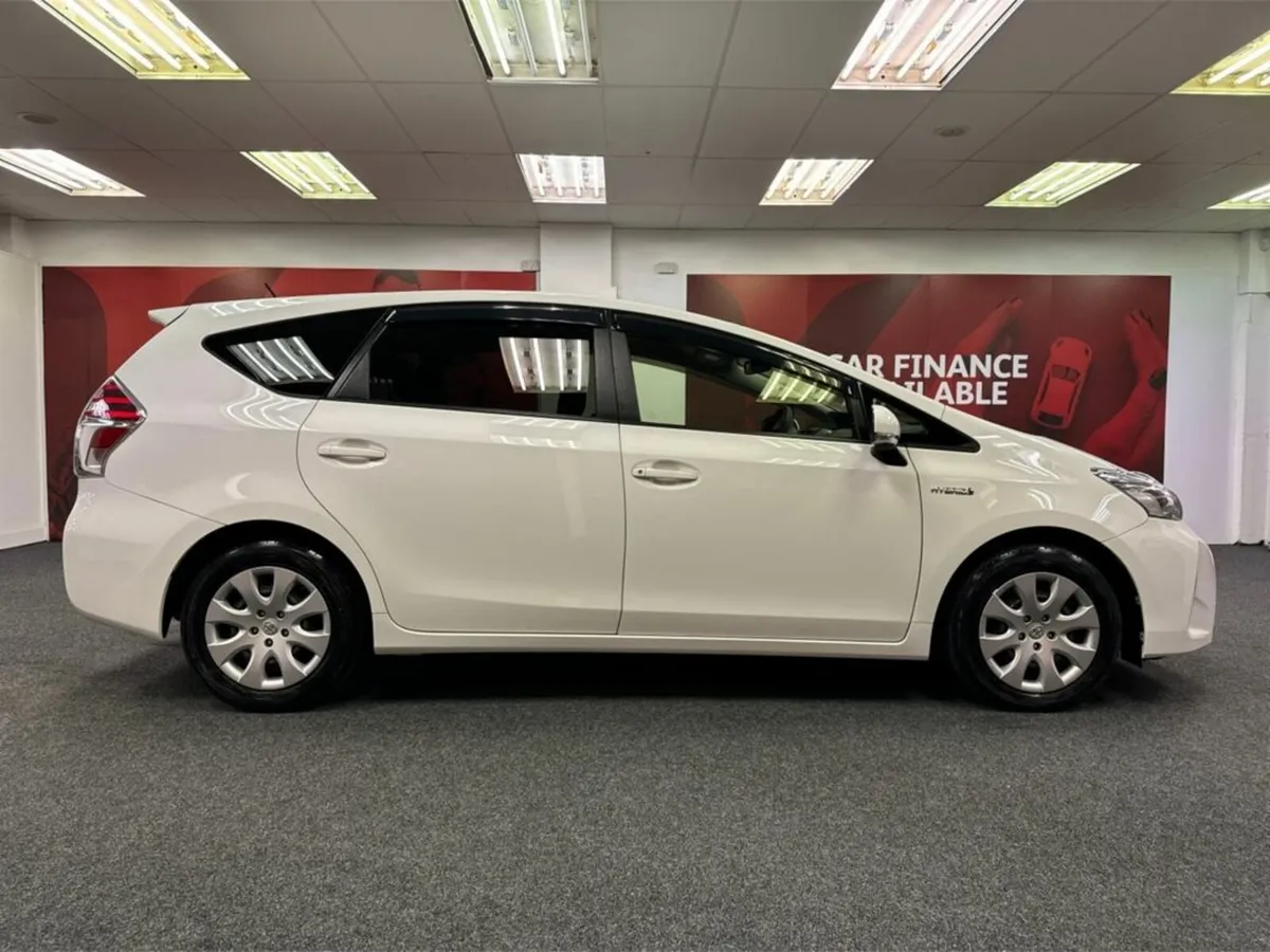 Toyota Prius ALPHA - 1.8 HYBRID AUTOMATIC - START/ - Image 3