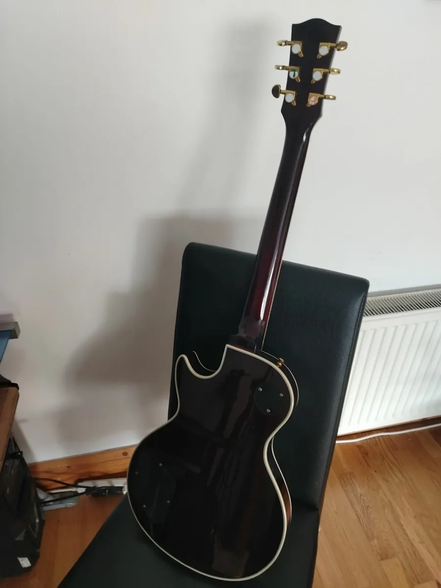 Guitar Freya - Image 1