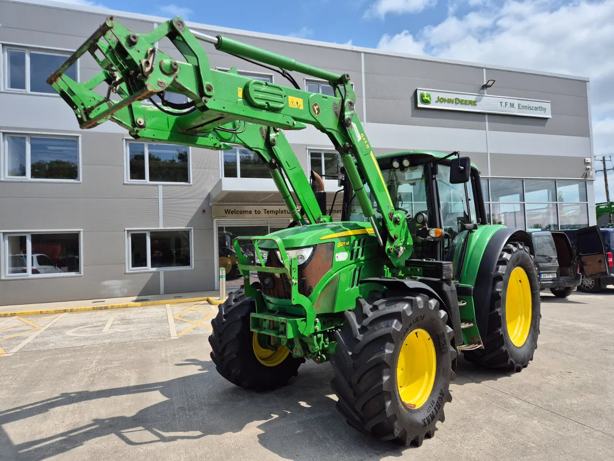 John Deere 6125M 2016 - Image 1