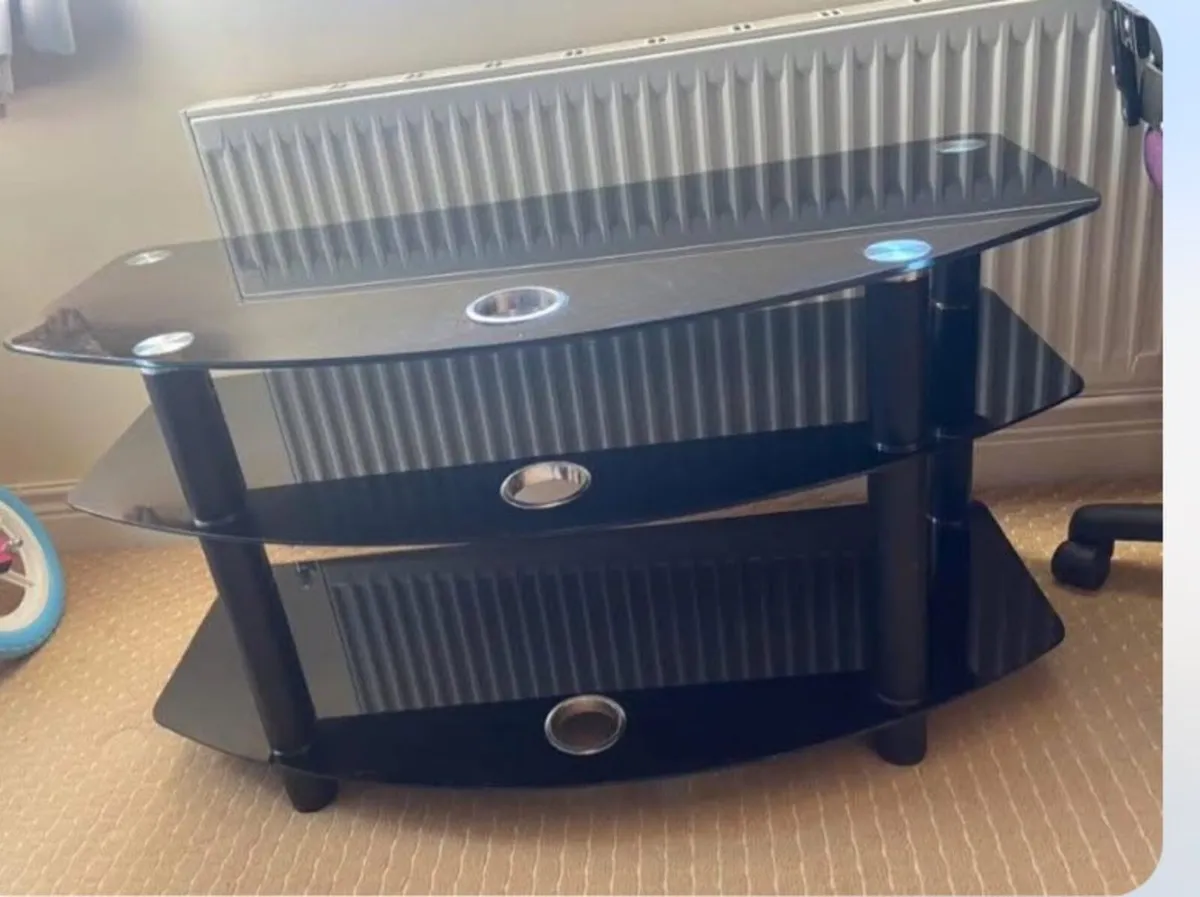 Tv stand - Image 1
