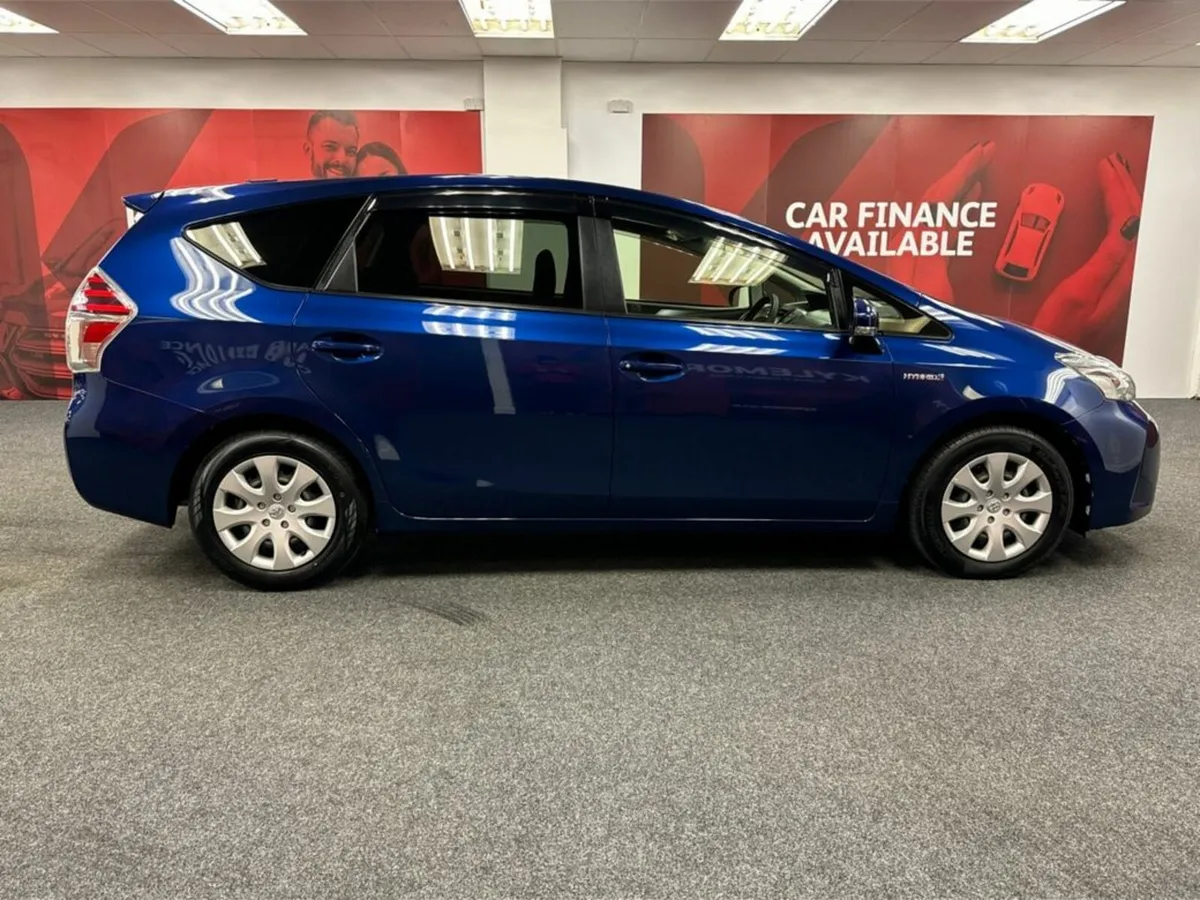Toyota Prius 1.8 HYBRID AUTOMATIC - CRUISE CONTROL - Image 3