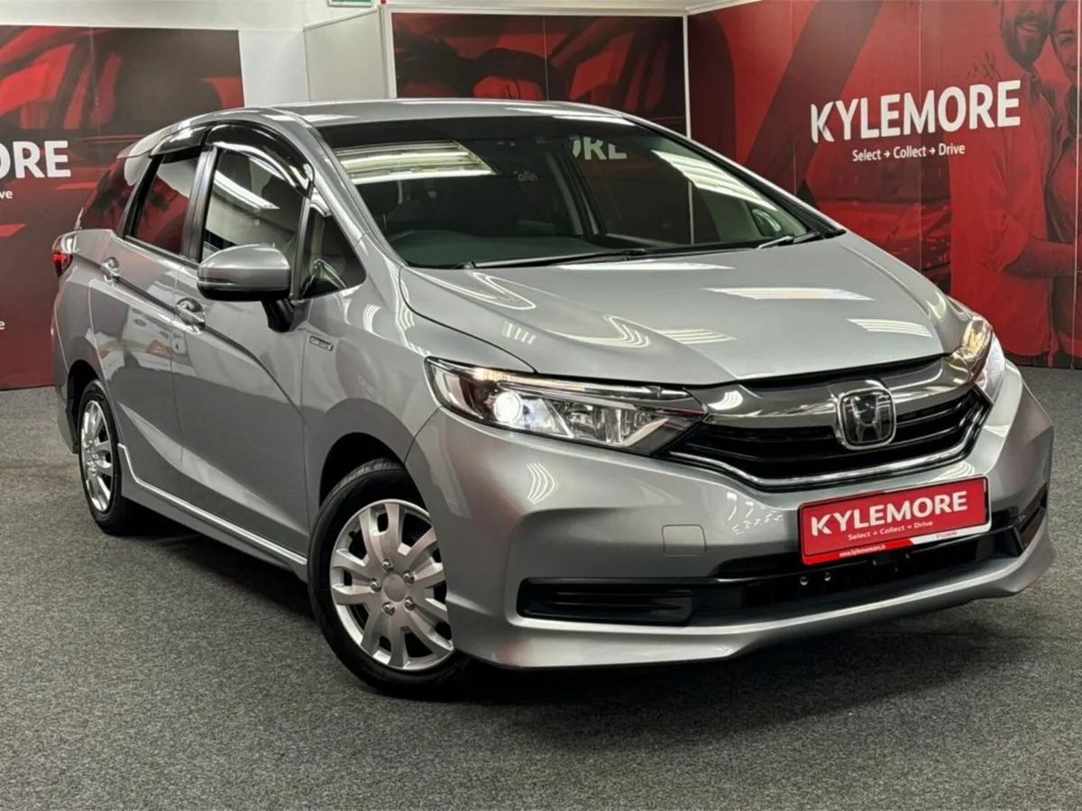Honda Shuttle 1.5 HYBRID AUTOMATIC - REVERSE CAMER - Image 1