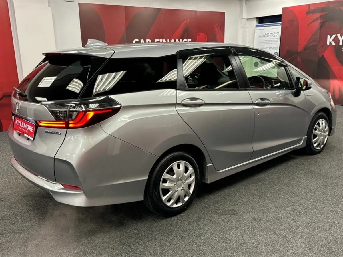 Honda Shuttle 1.5 HYBRID AUTOMATIC - REVERSE CAMER - Image 4